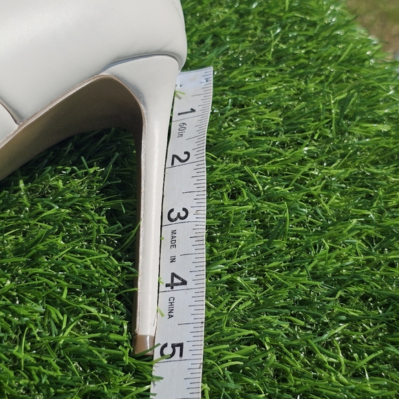 Steve Madden Cloak Puffer Style boot, Women's Size 7.5 - Picture 10 of 10